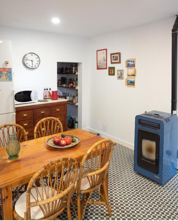 casa mediterrània a la vora de Barcelona Corbera de Llobregat Extérieur photo